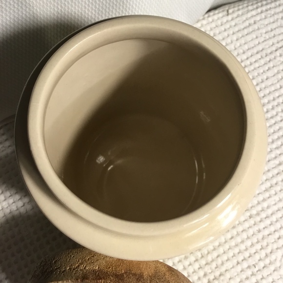 Vintage 6.5” Ombre Canister/Jar with Sealed Wooden Lid - Picture 4 of 8